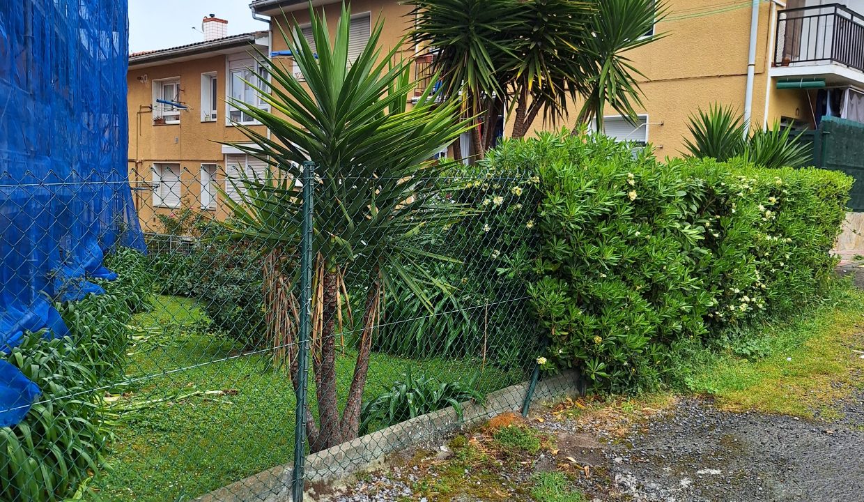 EXTERIOR II