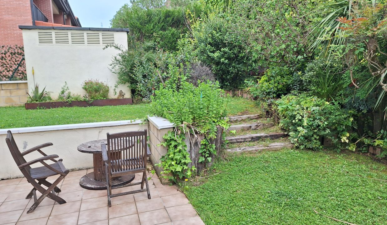CHALET ADOSADO EN VENTA EN GORLIZ