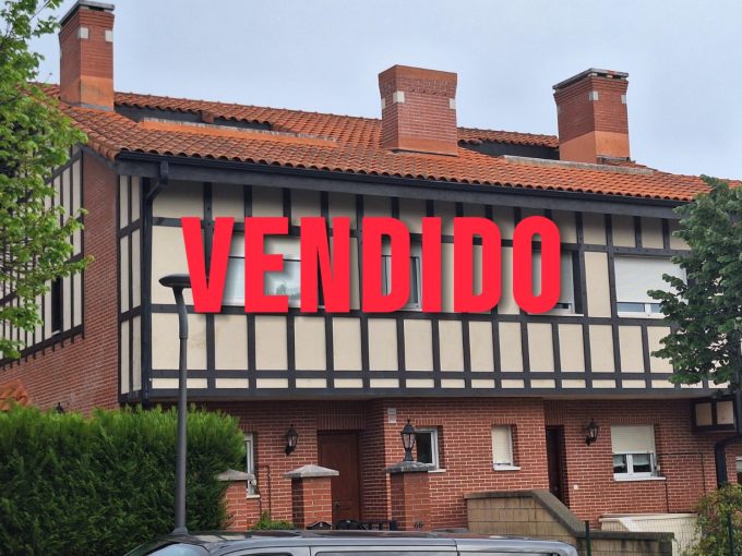 CHALET ADOSADO EN VENTA EN GORLIZ