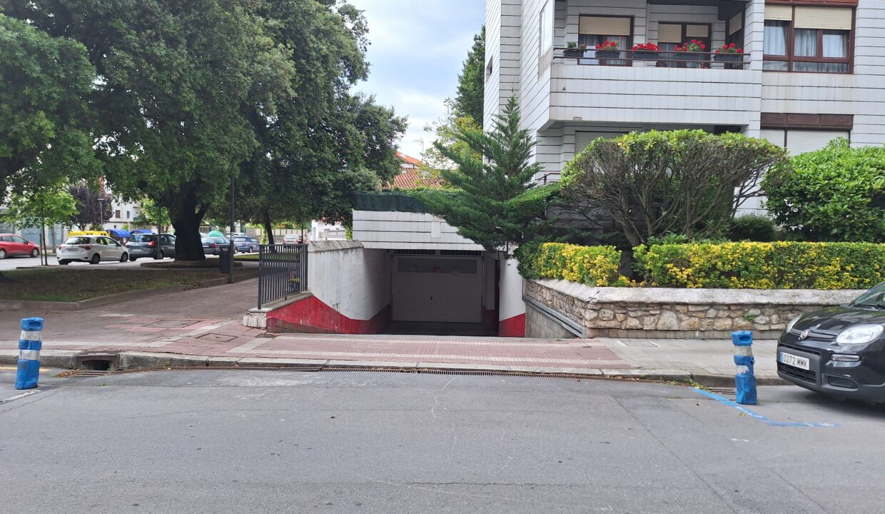 ALQUILER PARCELAS DE GARAJE EN GORLIZ
