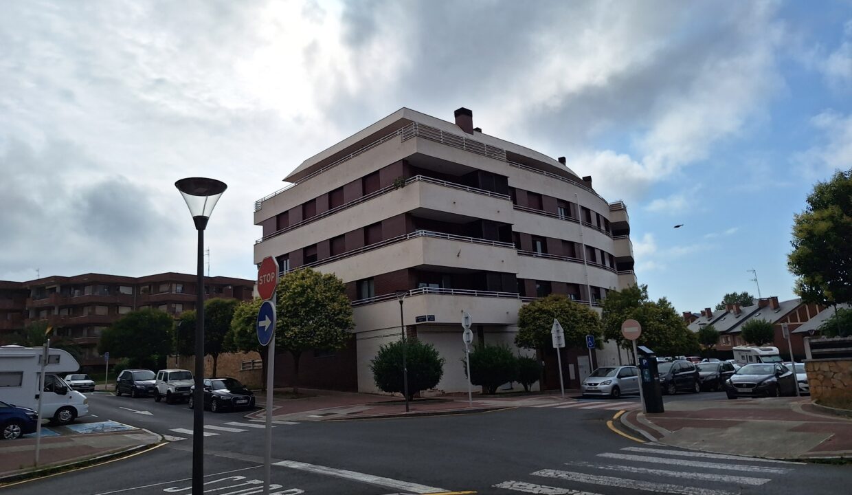 ALQUILER PLAZA DE GARAJE EN GORLIZ