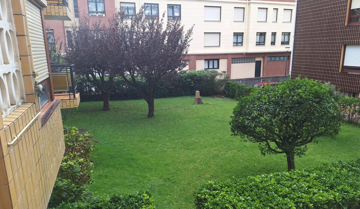 Piso en venta en calle Andra-Mari