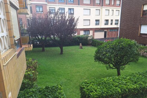 Piso en venta en calle Andra-Mari