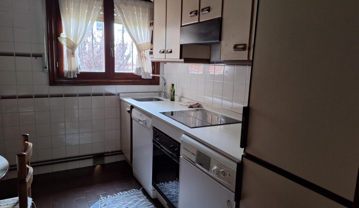 Piso en venta en calle Andra-Mari