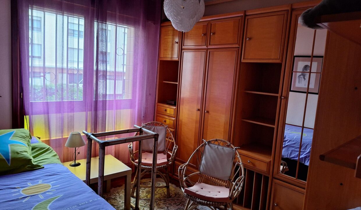 Piso en venta en calle Andra-Mari