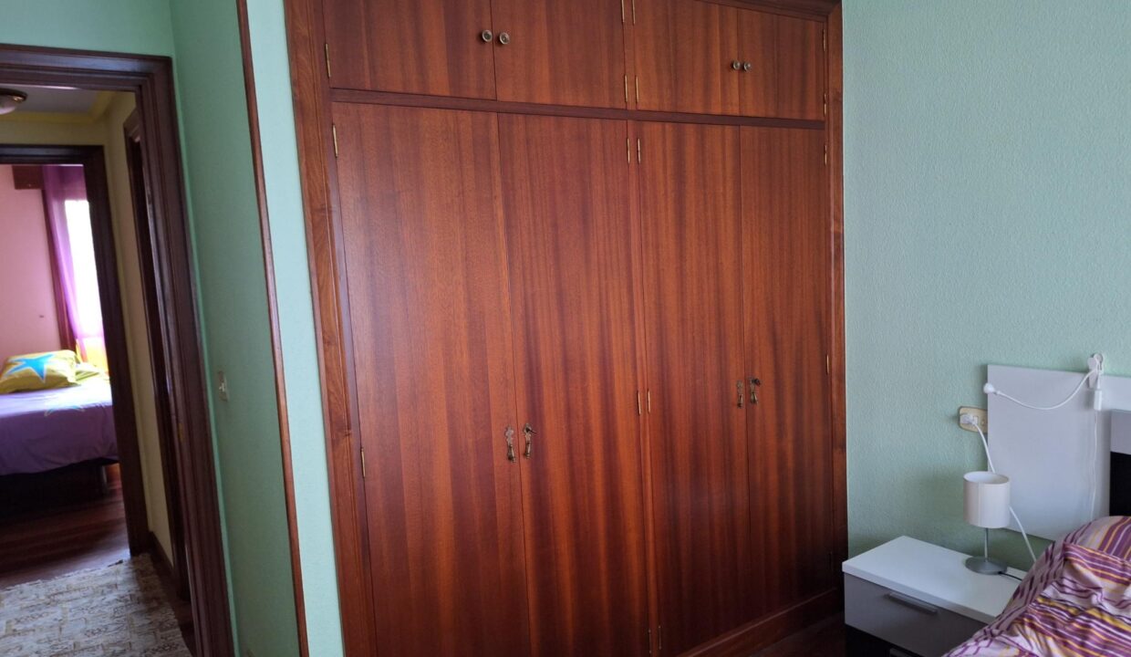 Piso en venta en calle Andra-Mari