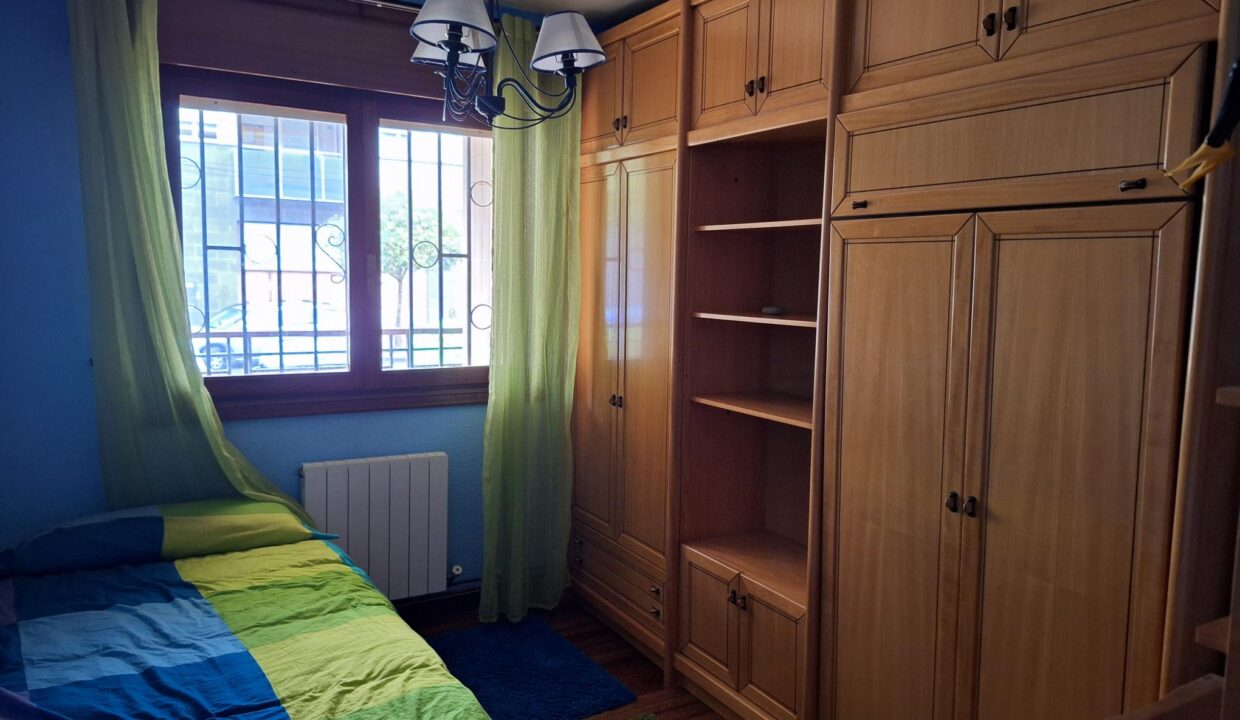 Piso en venta en calle Andra-Mari