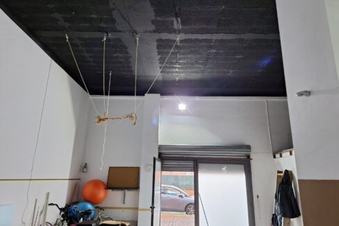 LOCAL COMERCIAL EN VENTA EN GORLIZ posibilidad de convertirse en vivienda