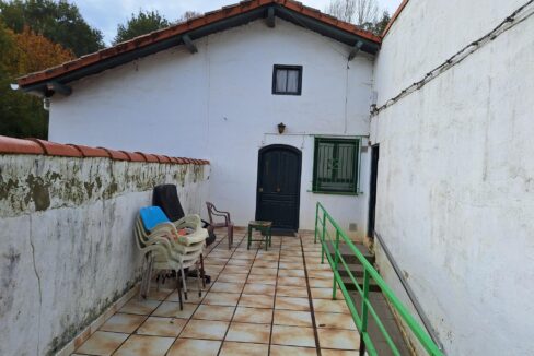CASERIO EN VENTA EN BARRIKA