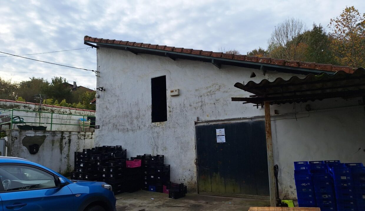 CASERIO EN VENTA EN BARRIKA