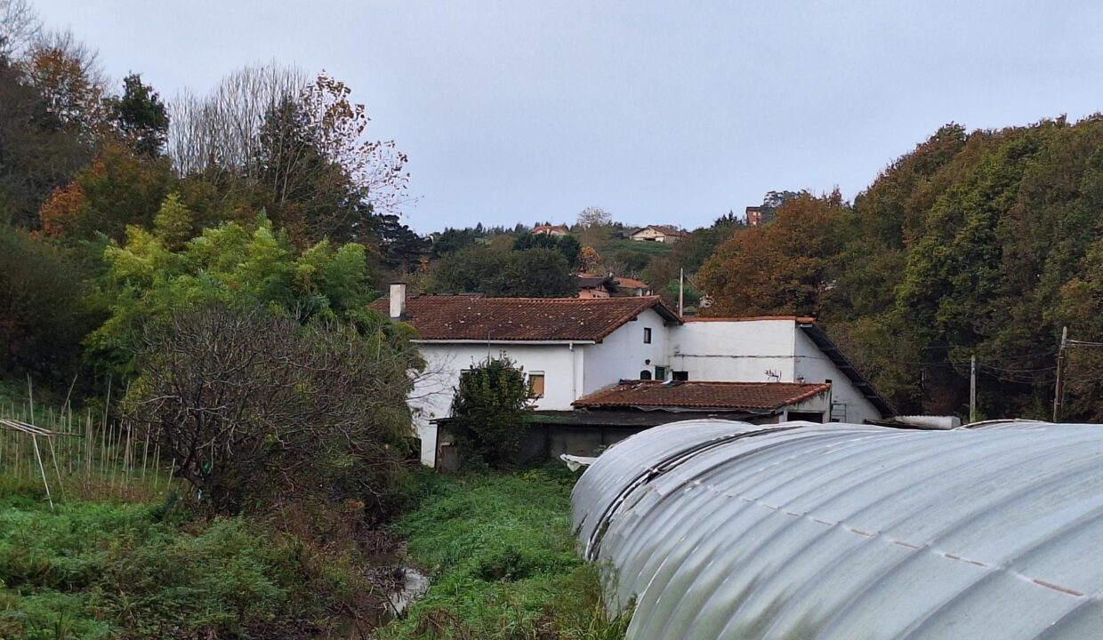 CASERIO EN VENTA EN BARRIKA
