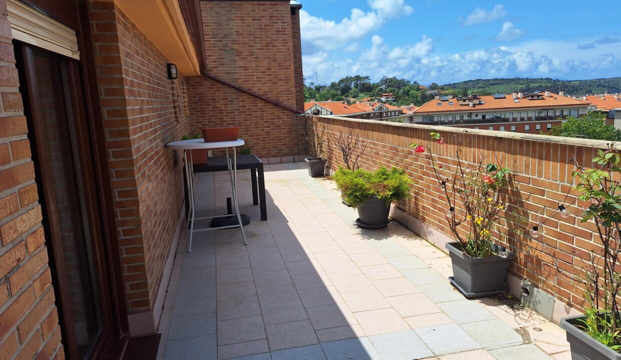 ÁTICO EN ALQUILER PARA VERANO EN GORLIZ