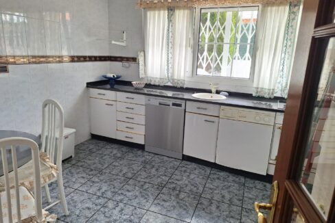 CHALET ADOSADO EN VENTA EN GORLIZ —