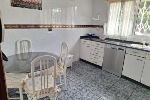 CHALET ADOSADO EN VENTA EN GORLIZ —