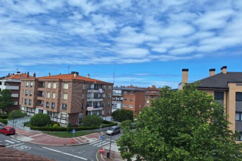 CHALET ADOSADO EN VENTA EN GORLIZ —