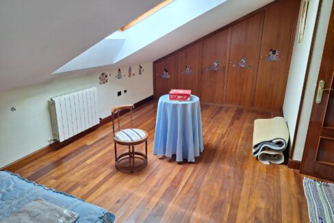 CHALET ADOSADO EN VENTA EN GORLIZ —