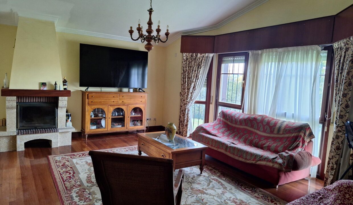 CASA BIFAMILIAR EN VENTA EN LAUKIZ