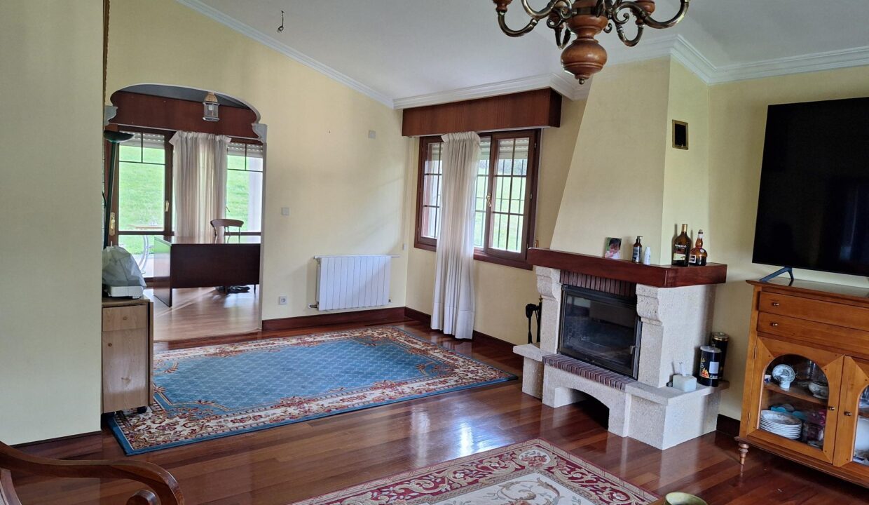 CASA BIFAMILIAR EN VENTA EN LAUKIZ