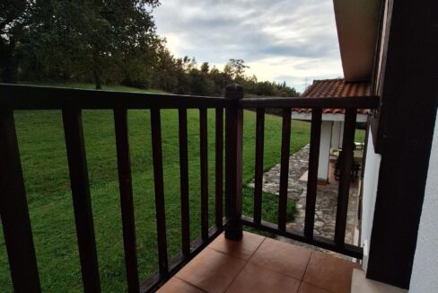 CASA BIFAMILIAR EN VENTA EN LAUKIZ