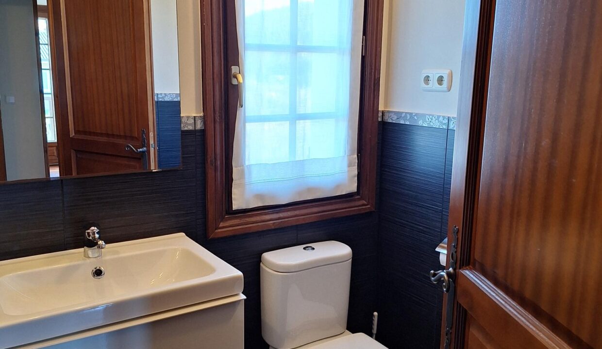 Se vende en Lemoiz, Andrakas, chalet individual con un gran encanto.