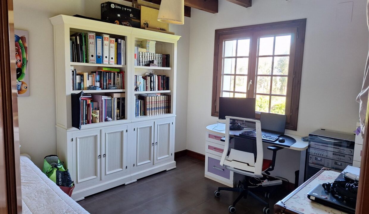 Se vende en Lemoiz, Andrakas, chalet individual con un gran encanto.