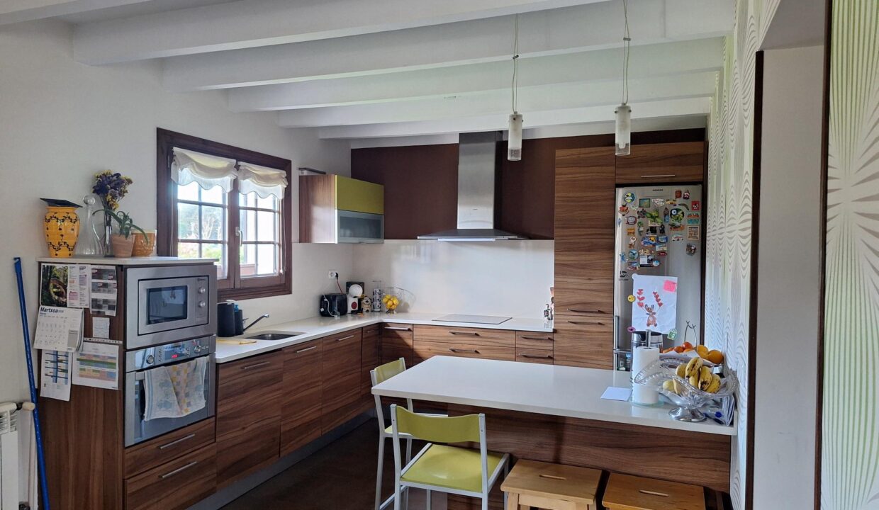 Se vende en Lemoiz, Andrakas, chalet individual con un gran encanto.