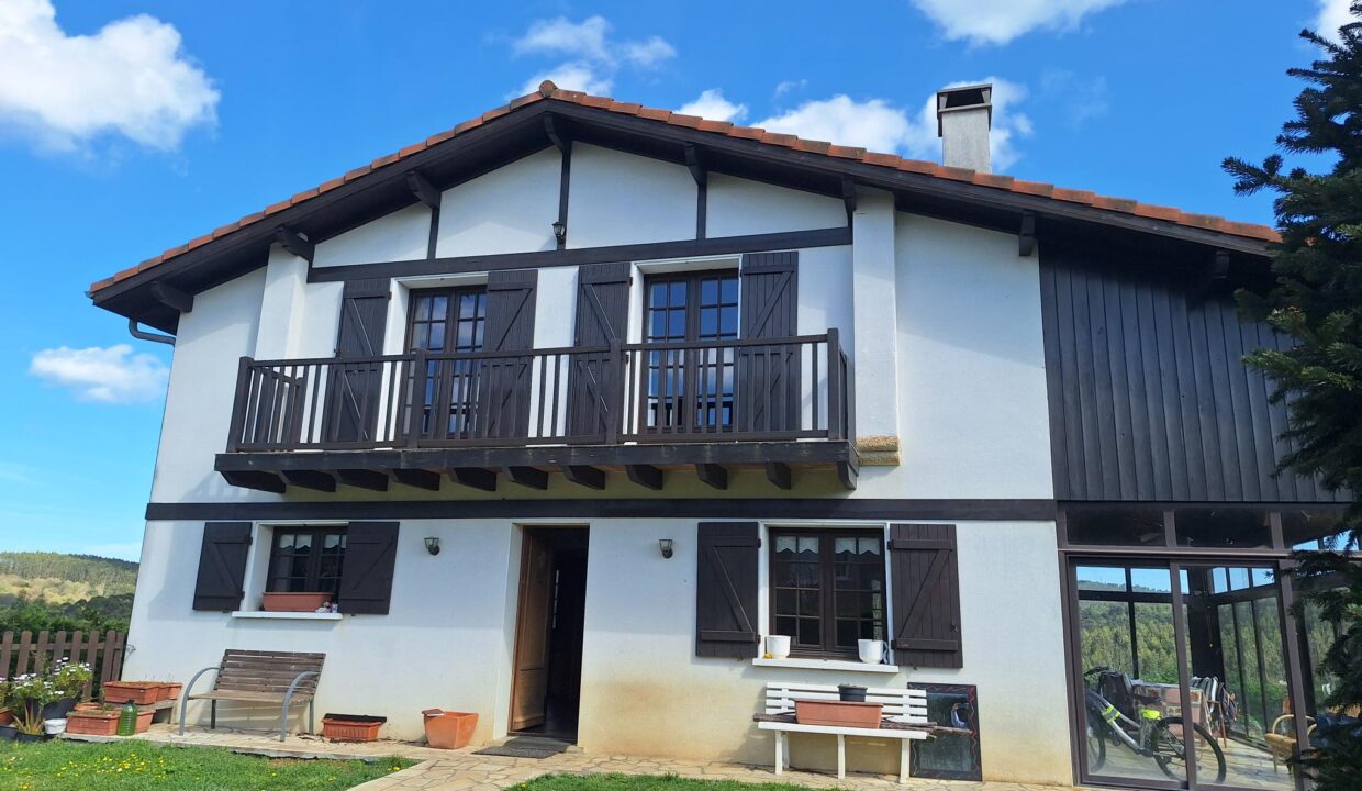 Se vende en Lemoiz, Andrakas, chalet individual con un gran encanto.