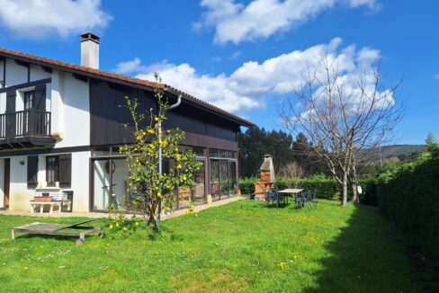 Se vende en Lemoiz, Andrakas, chalet individual con un gran encanto.