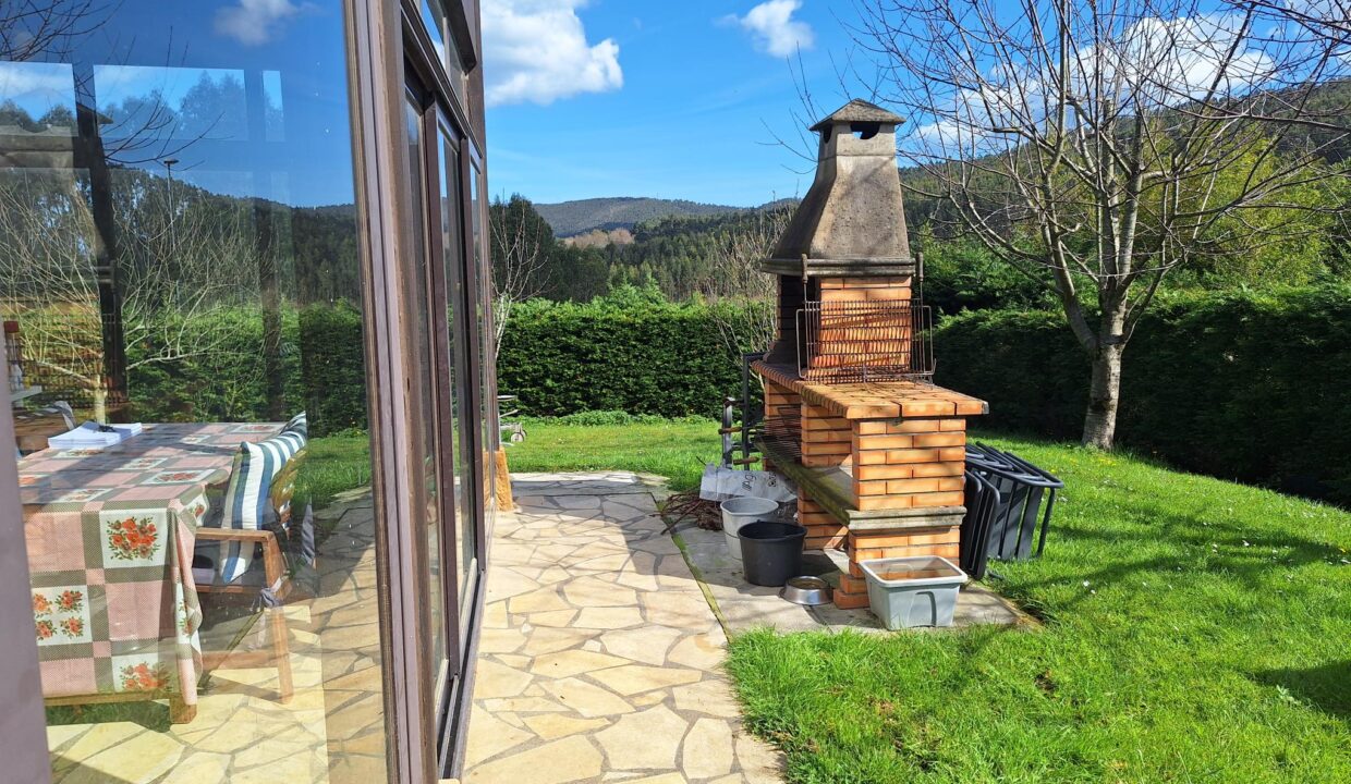 Se vende en Lemoiz, Andrakas, chalet individual con un gran encanto.