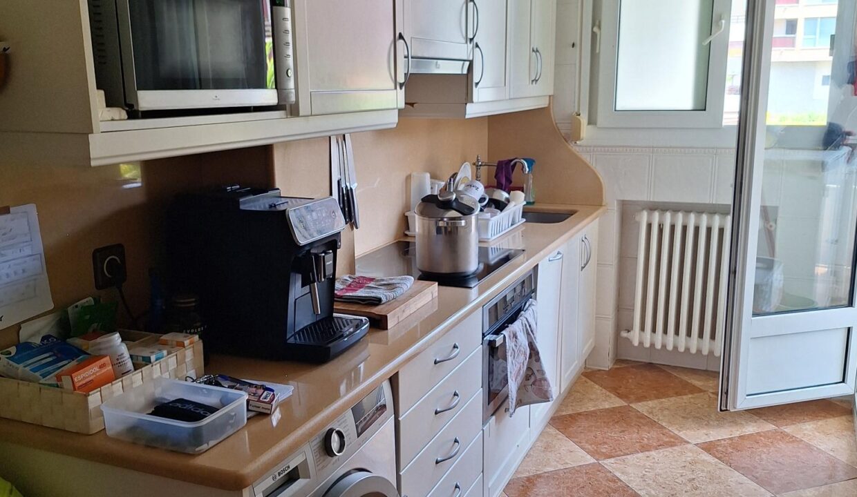 Exclusivo piso reformado en venta en el centro de Gorliz con garaje y trastero