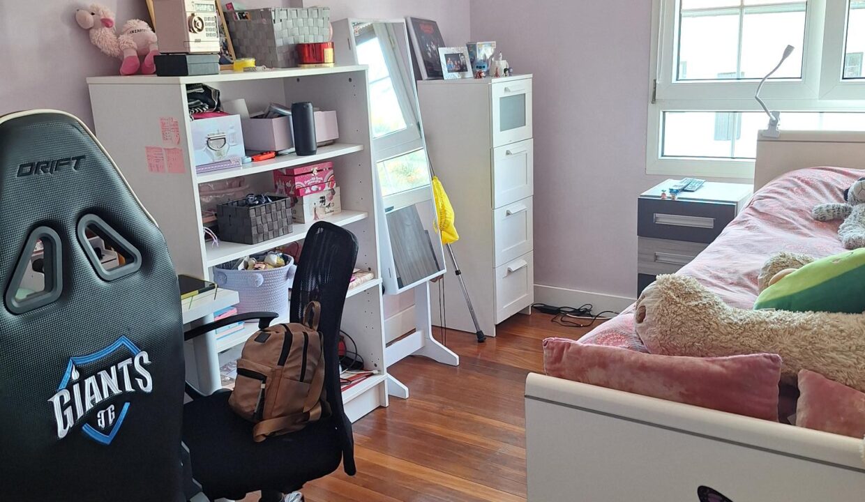Exclusivo piso reformado en venta en el centro de Gorliz con garaje y trastero