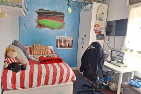 Exclusivo piso reformado en venta en el centro de Gorliz con garaje y trastero